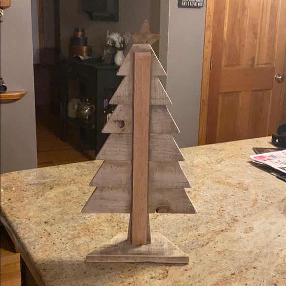 BRAND NEW. Hand Made wooden rustic Christmas Tree - Picture 3 of 7